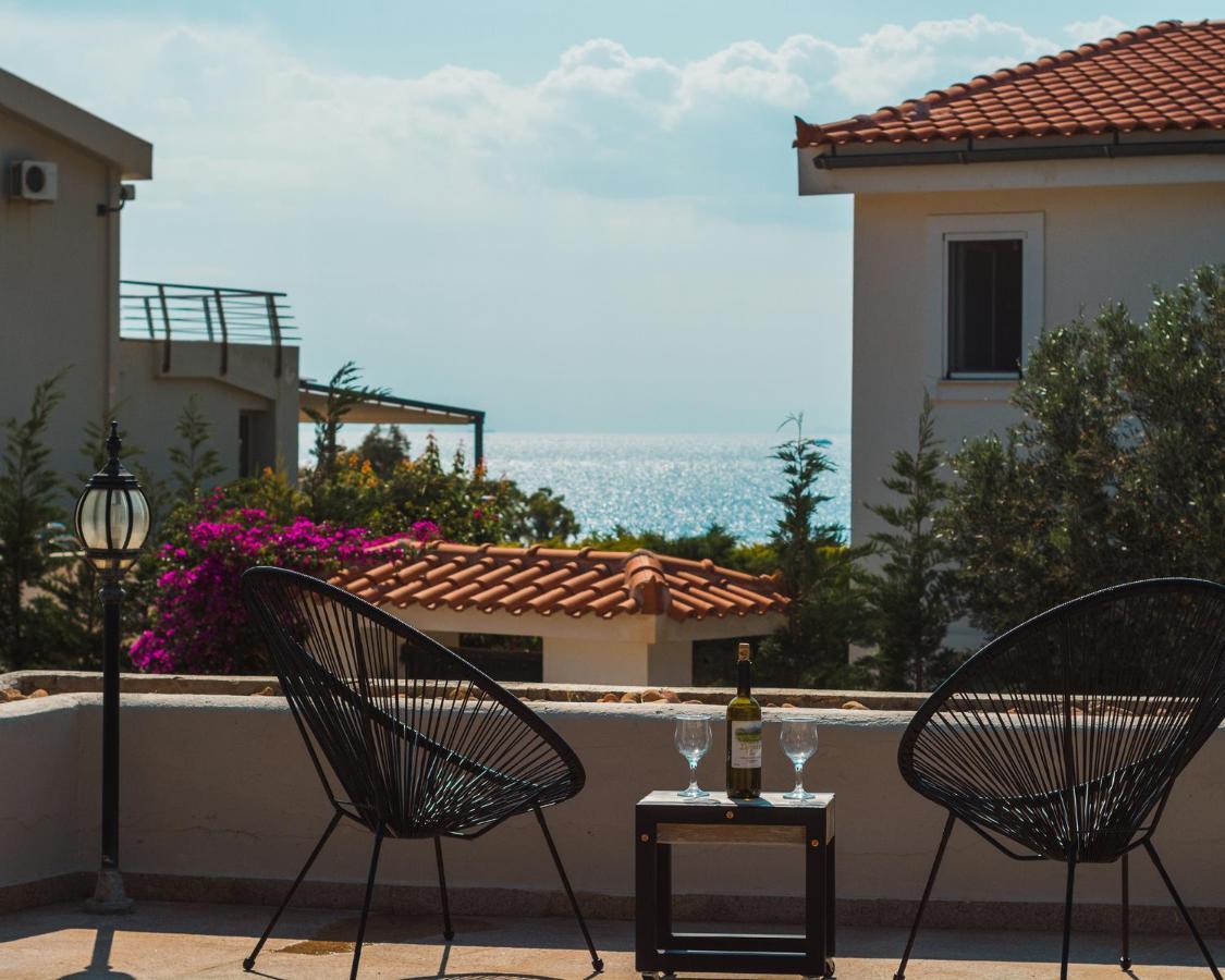 Adam & Eve Villas 수니언 외부 사진